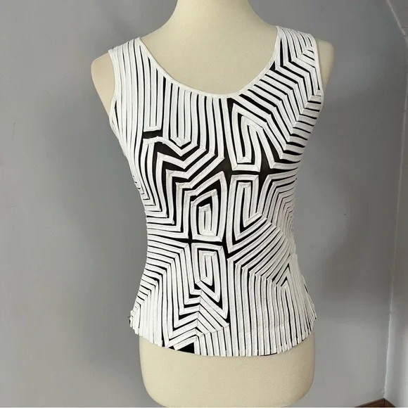 Vintage white and black 3D knit sleeveless top cotton eccentric blouse retro - Picture 5 of 7